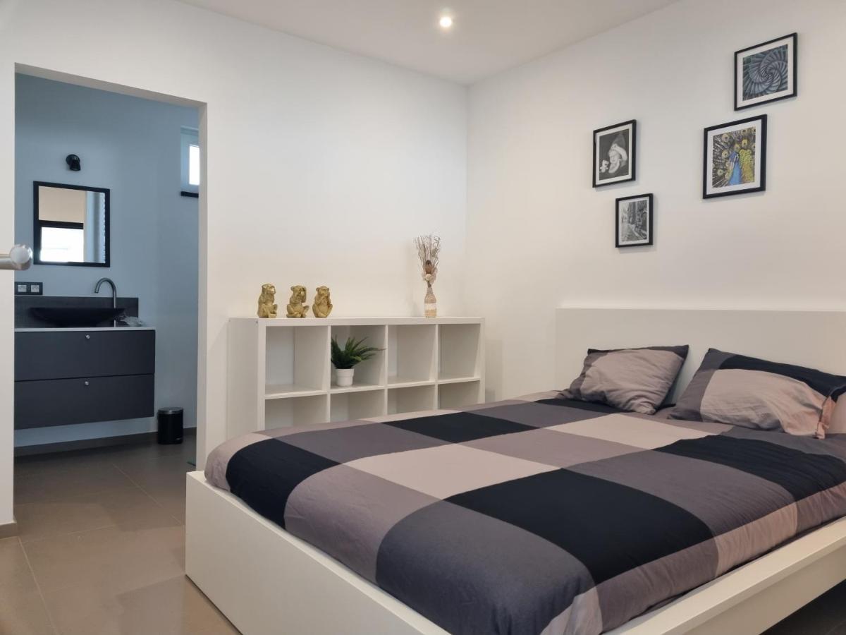 Maisonnette Entierement Renovee Живе Екстериор снимка