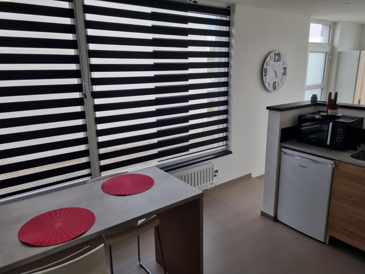 Maisonnette Entierement Renovee Живе Екстериор снимка